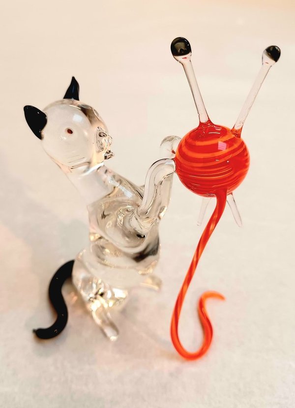 Sculpture chat avec pelote en verre borosilicate